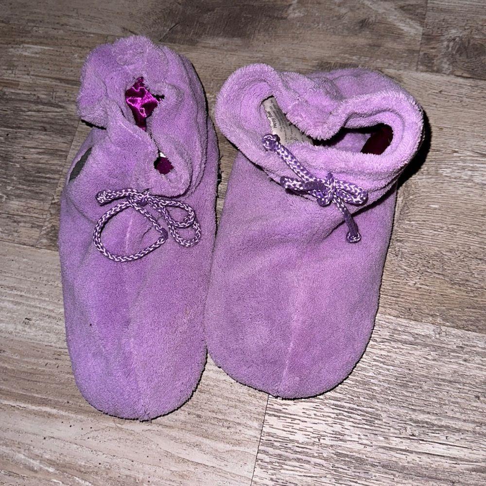 The happy Company microwavable aromatherapy slippers